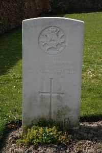 Prowse Point Military Cemetery - Reynolds, W