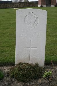 Prowse Point Military Cemetery - Roberts, J H W