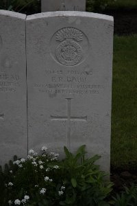 Guards Cemetery Windy Corner Cuinchy - Babb, F R