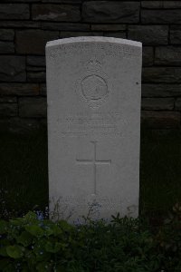 Guards Cemetery Windy Corner Cuinchy - Barthelmey, G W