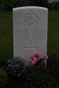 Guards Cemetery Windy Corner Cuinchy - Battley, Frederick Walter