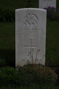 Guards Cemetery Windy Corner Cuinchy - Beale, F T