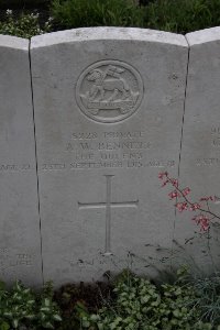 Guards Cemetery Windy Corner Cuinchy - Bennett, Alfred William