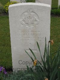 Guards Cemetery Windy Corner Cuinchy - Bradford, George