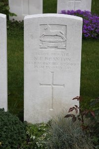 Guards Cemetery Windy Corner Cuinchy - Branton, N F