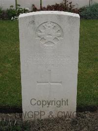 Guards Cemetery Windy Corner Cuinchy - Brassington, G