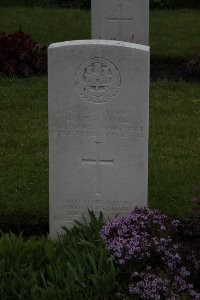 Guards Cemetery Windy Corner Cuinchy - Bromage, George Joseph