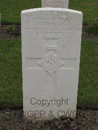 Guards Cemetery Windy Corner Cuinchy - Brooks, G