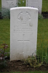 Guards Cemetery Windy Corner Cuinchy - Brown, Albert Ernest