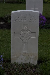 Guards Cemetery Windy Corner Cuinchy - Brudenell, T E