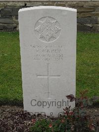 Guards Cemetery Windy Corner Cuinchy - Carey, E