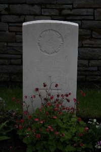 Guards Cemetery Windy Corner Cuinchy - Castle, G R