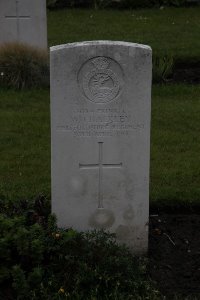 Guards Cemetery Windy Corner Cuinchy - Chalkley, C