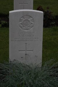 Guards Cemetery Windy Corner Cuinchy - Chick, Albert Victor