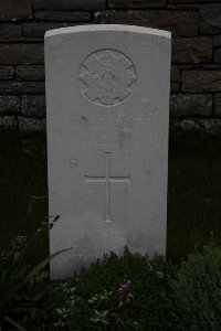 Guards Cemetery Windy Corner Cuinchy - Clague, G