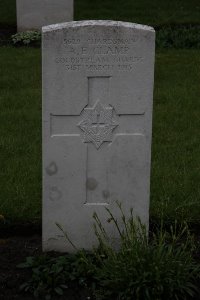 Guards Cemetery Windy Corner Cuinchy - Clamp, A E