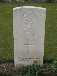 Guards Cemetery Windy Corner Cuinchy - Cleary, William