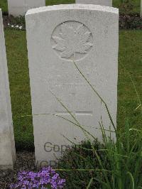 Guards Cemetery Windy Corner Cuinchy - Clevely, William Alfred