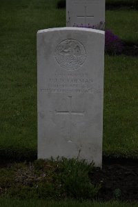 Guards Cemetery Windy Corner Cuinchy - Colman, J J D