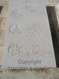 Pembroke Military Cemetery - Borg, Saviour