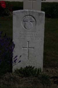 Bertenacre Military Cemetery Fletre - Riddell, John Edward