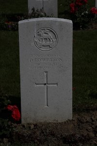 Bertenacre Military Cemetery Fletre - Robertson, Duncan