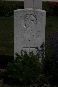 Bertenacre Military Cemetery Fletre - Seymour, J