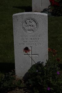 Bertenacre Military Cemetery Fletre - Skeet, George Victor