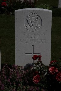 Bertenacre Military Cemetery Fletre - Toner, John