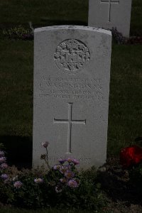 Bertenacre Military Cemetery Fletre - Washington, Fred