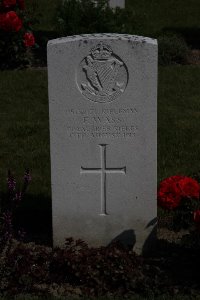 Bertenacre Military Cemetery Fletre - Wass, Frank