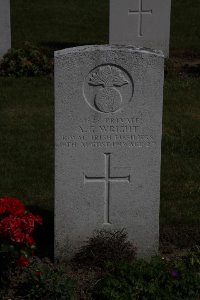 Bertenacre Military Cemetery Fletre - Wright, A G