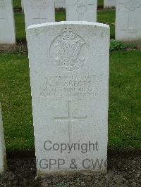 Wulverghem-Lindenhoek Road Military Cemetery - Abbott, Edgar Reveley