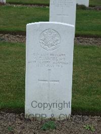 Wulverghem-Lindenhoek Road Military Cemetery - Andrews, A E