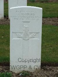 Wulverghem-Lindenhoek Road Military Cemetery - Bamford, J