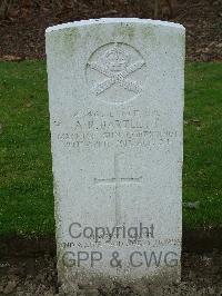 Wulverghem-Lindenhoek Road Military Cemetery - Bartlett, Arthur Richard