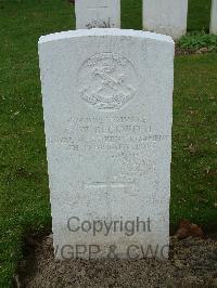 Wulverghem-Lindenhoek Road Military Cemetery - Beckwith, G W