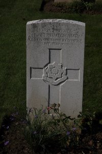 Houplines Communal Cemetery Extension - Beauchamp, T W