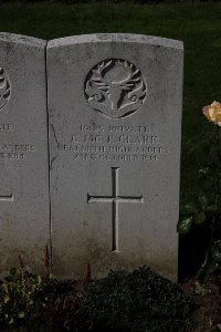 Houplines Communal Cemetery Extension - Clark, G McL