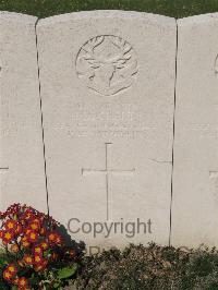 Houplines Communal Cemetery Extension - Docherty, J