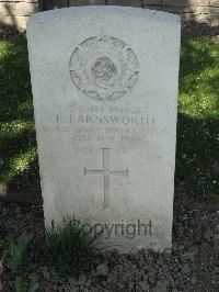 Houplines Communal Cemetery Extension - Farnsworth, Enoch