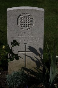 Houplines Communal Cemetery Extension - Fleck, Joseph August