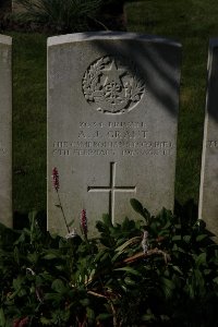 Houplines Communal Cemetery Extension - Grant, Arthur James