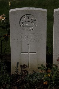 Houplines Communal Cemetery Extension - Johnson, H