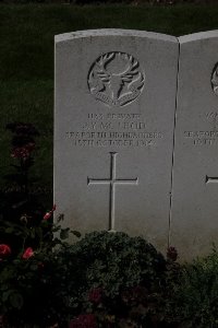 Houplines Communal Cemetery Extension - McLeod, J Y