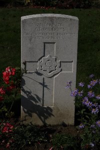 Houplines Communal Cemetery Extension - Middows, G L