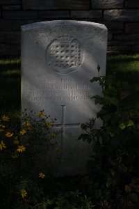 Houplines Communal Cemetery Extension - Mighall, C C N