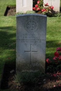 Houplines Communal Cemetery Extension - Morley, Joseph William