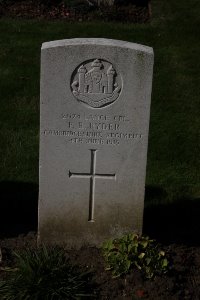 Houplines Communal Cemetery Extension - Ryder, F R