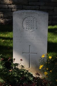 Houplines Communal Cemetery Extension - Willis, Cecil George